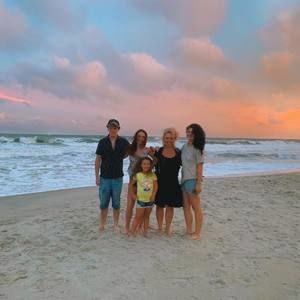 Meet your Posher, Connie